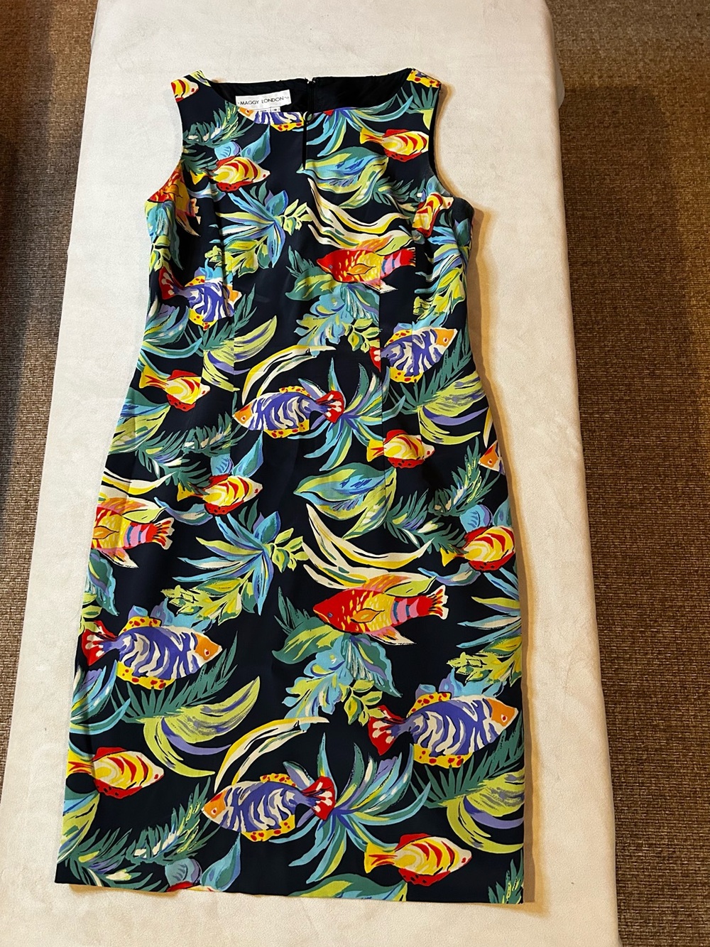 Sleeveless Tropical Fish Print Sheath Dress - Black Multicolor